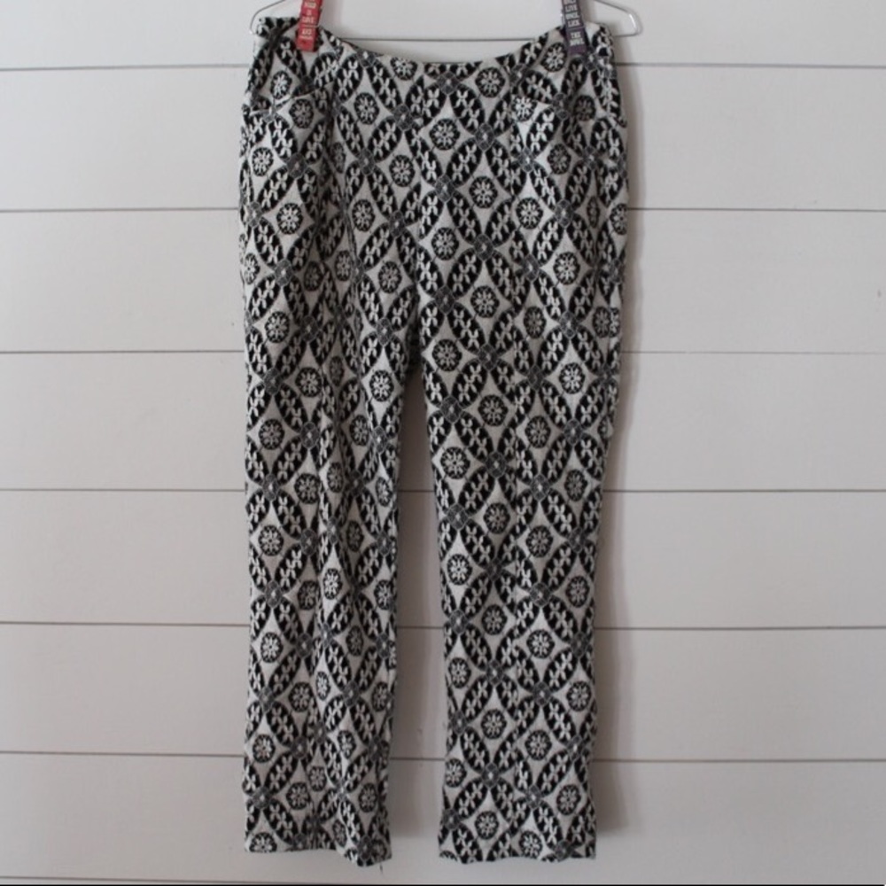 Patterned dress slacks